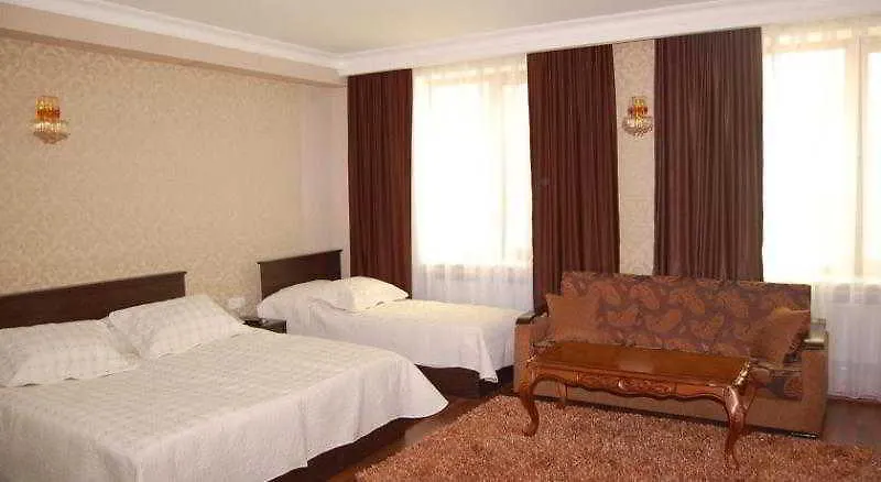 Xudaferin Hotel Baku